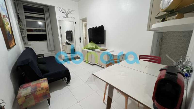 Imagem Apartamento com 1 Quarto à Venda, 40 m² em Copacabana - Rio De Janeiro Imagem Apartamento com 1 Quarto à Venda, 40 m² em Copacabana - Rio De Janeiro