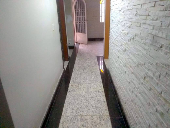 Imagem Sobrado com 3 Quartos à Venda, 300 m² em Itaim Paulista - São Paulo
