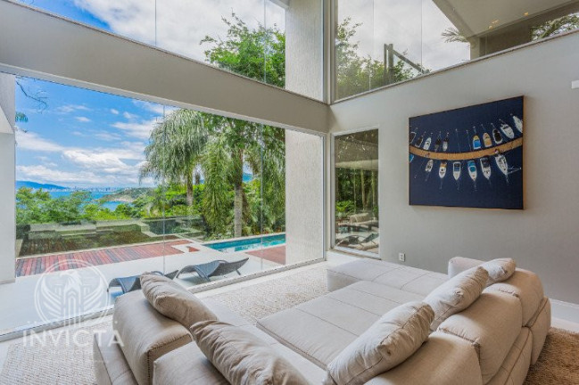 Imagem Casa com 4 Quartos à Venda, 524 m² em Estaleirinho - Balneário Camboriú Imagem Casa com 4 Quartos à Venda, 524 m² em Estaleirinho - Balneário Camboriú