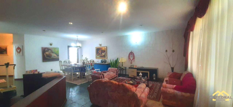 Casa com 4 Quartos para Alugar, 277 m² em Jardim Das Samambaias - Jundiaí