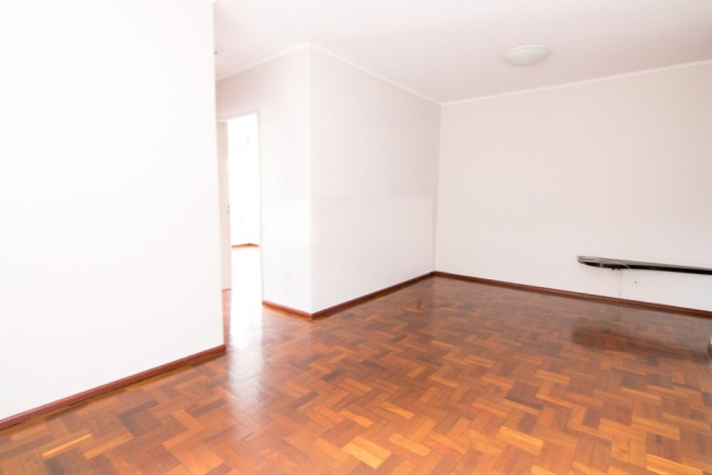 Imagem Imóvel com 2 Quartos à Venda, em Auxiliadora - Porto Alegre Imagem Imóvel com 2 Quartos à Venda, em Auxiliadora - Porto Alegre