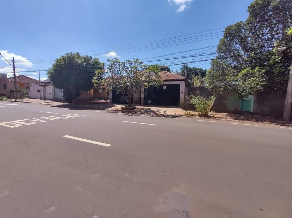 Imagem Casa com 3 Quartos à Venda, 204 m² em Centro - Campo Grande