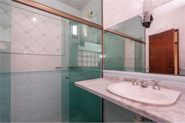 Imagem Casa com 4 Quartos à Venda, 233 m² em Instituto De Previdência - São Paulo Imagem Casa com 4 Quartos à Venda, 233 m² em Instituto De Previdência - São Paulo