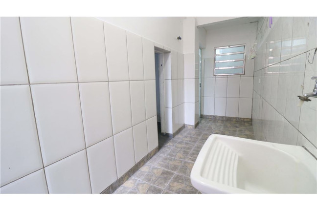 Imagem Casa com 2 Quartos à Venda, em Campo Limpo - São Paulo Imagem Casa com 2 Quartos à Venda, em Campo Limpo - São Paulo