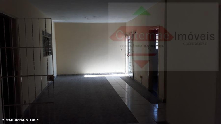 Imagem Casa com 5 Quartos à Venda, 200 m² em Centro - Taubaté Imagem Casa com 5 Quartos à Venda, 200 m² em Centro - Taubaté