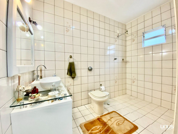 Imagem Casa com 5 Quartos à Venda, 420 m² em Coqueiros - Florianópolis