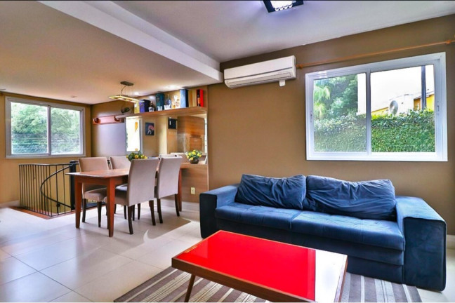 Imagem Casa de Condomínio com 3 Quartos à Venda, 230 m² em Mário Quintana - Porto Alegre Imagem Casa de Condomínio com 3 Quartos à Venda, 230 m² em Mário Quintana - Porto Alegre