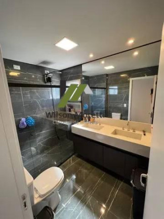 Imagem Casa de Condomínio com 3 Quartos à Venda, 210 m²