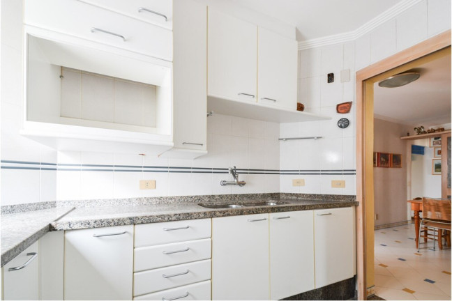 Imagem Imóvel com 4 Quartos à Venda, 160 m² em Vila Suzana - São Paulo Imagem Imóvel com 4 Quartos à Venda, 160 m² em Vila Suzana - São Paulo