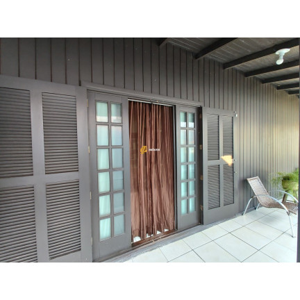 Imagem Casa com 3 Quartos à Venda, em Centro - Camboriú Imagem Casa com 3 Quartos à Venda, em Centro - Camboriú