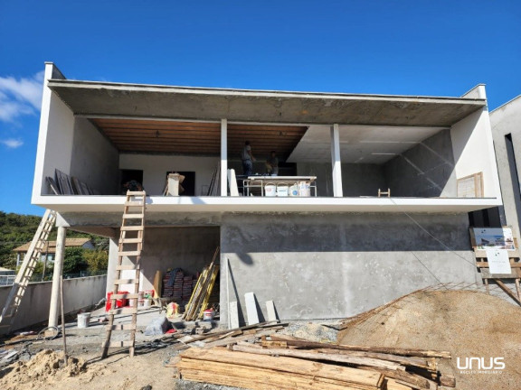 Imagem Casa com 3 Quartos à Venda, 420 m² em Ingleses Do Rio Vermelho - Florianópolis Imagem Casa com 3 Quartos à Venda, 420 m² em Ingleses Do Rio Vermelho - Florianópolis
