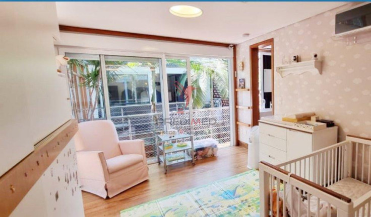 Imagem Casa com 3 Quartos à Venda, 245 m² em Vila Nova Conceição - São Paulo Imagem Casa com 3 Quartos à Venda, 245 m² em Vila Nova Conceição - São Paulo