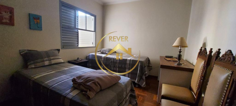 Imagem Casa com 3 Quartos à Venda, 277 m² em Jardim Chapadão - Campinas Imagem Casa com 3 Quartos à Venda, 277 m² em Jardim Chapadão - Campinas