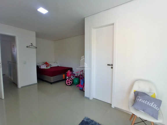 Imagem Casa com 3 Quartos à Venda, 156 m² em Centro - Eusébio Imagem Casa com 3 Quartos à Venda, 156 m² em Centro - Eusébio