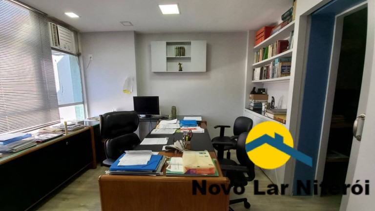 Sala Comercial à Venda, 46 m² em Centro - Niterói