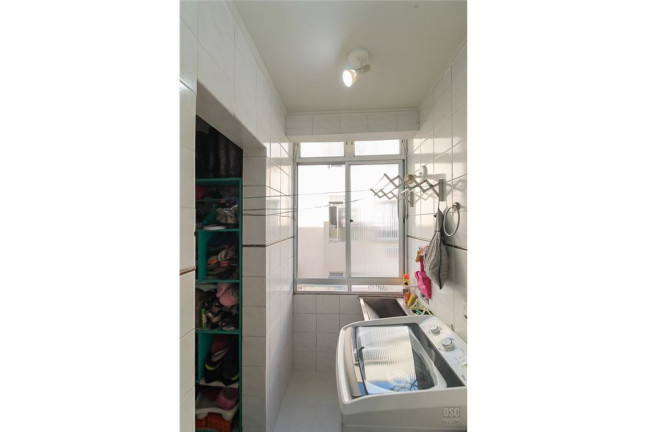 Imagem Imóvel com 2 Quartos à Venda, em Azenha - Porto Alegre Imagem Imóvel com 2 Quartos à Venda, em Azenha - Porto Alegre