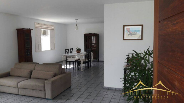 Casa com 3 Quartos à Venda, 240 m² em Capim Macio - Natal