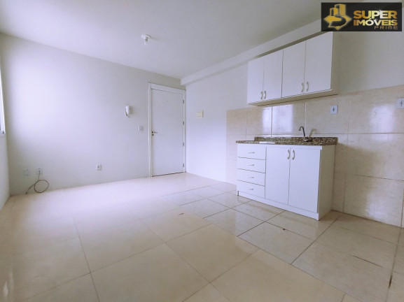 Imagem Apartamento com 2 Quartos para Alugar, 45 m² em Três Vendas - Pelotas