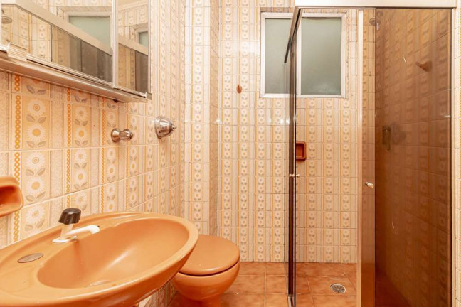 Imagem Imóvel com 2 Quartos à Venda, 78 m² em Santana - Porto Alegre Imagem Imóvel com 2 Quartos à Venda, 78 m² em Santana - Porto Alegre