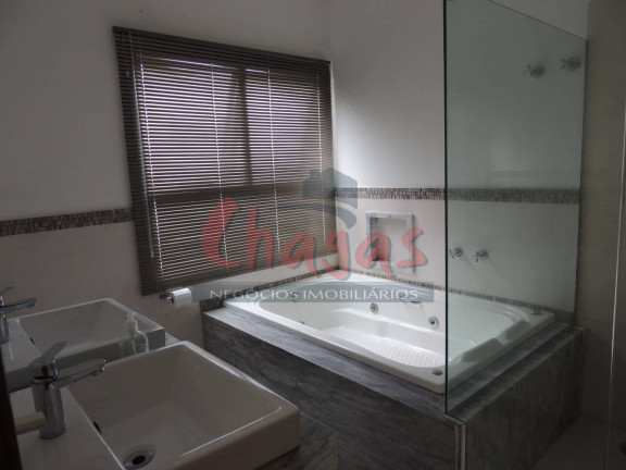 Imagem Sobrado com 3 Quartos à Venda, 350 m² em Poiares - Caraguatatuba Imagem Sobrado com 3 Quartos à Venda, 350 m² em Poiares - Caraguatatuba