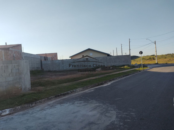 Terreno à Venda, 309 m² em Loteamento Residencial Itália - Guaratinguetá