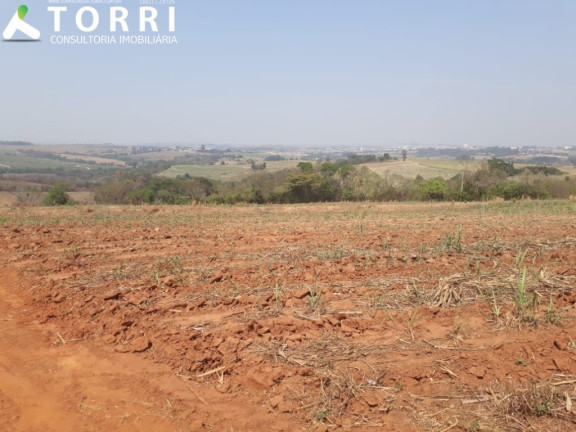 Imagem Imóvel com 1 Quarto à Venda, 242.000 m² em Centro - Capivari Imagem Imóvel com 1 Quarto à Venda, 242.000 m² em Centro - Capivari