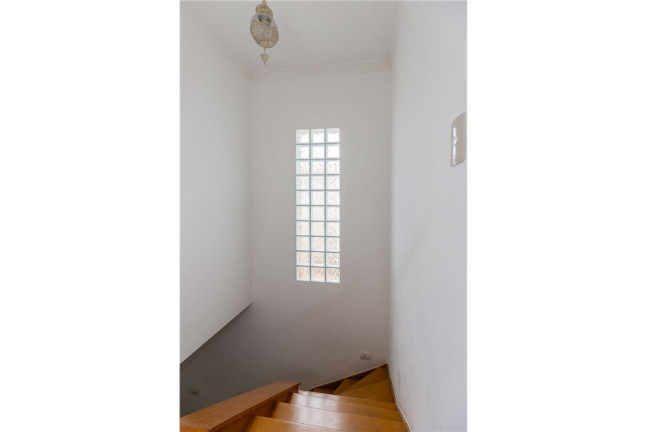 Imagem Casa com 4 Quartos à Venda, 117 m² em Jardim Aeroporto - São Paulo