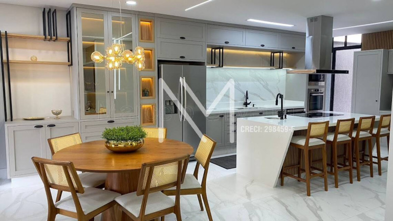 Casa com 3 Quartos à Venda, 210 m² em Jardim Oriente - São José Dos Campos