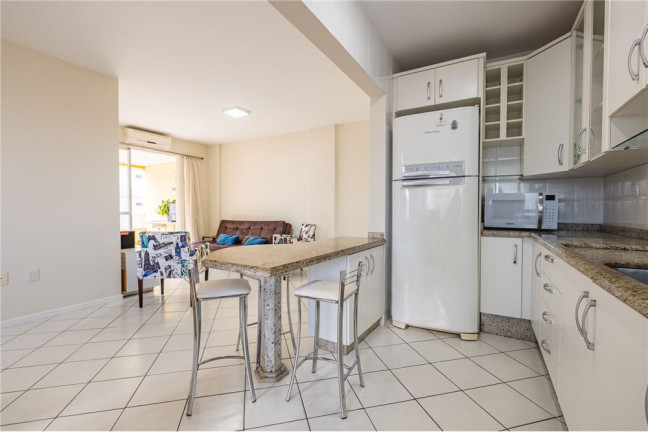 Imagem Imóvel com 2 Quartos à Venda,  em Trindade - Florianópolis