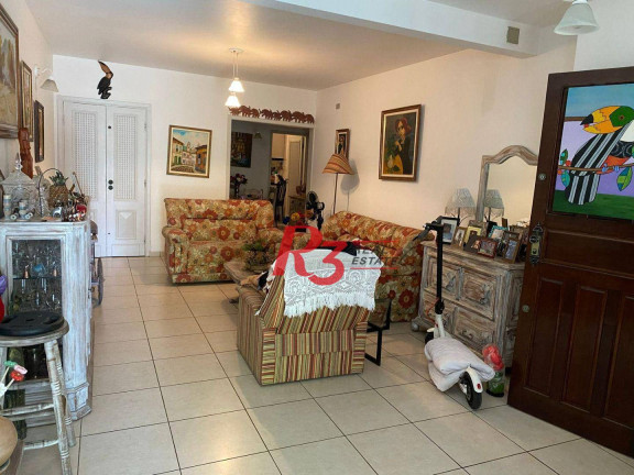 Casa com 4 Quartos à Venda, 250 m² em José Menino - Santos