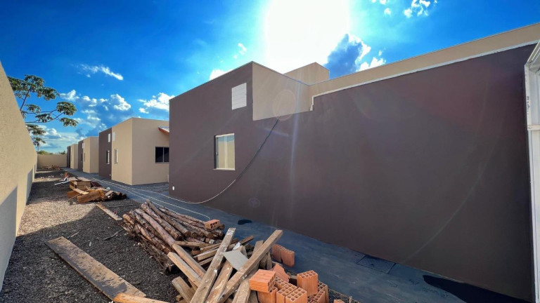 Imagem Casa com 2 Quartos à Venda, 45 m² em Riviera Park - Campo Grande