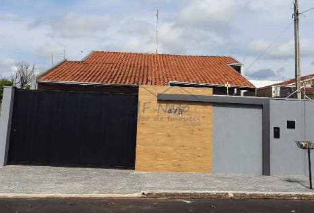Imagem Casa com 3 Quartos à Venda, 250 m² em Jardim Veneza - Pirassununga Imagem Casa com 3 Quartos à Venda, 250 m² em Jardim Veneza - Pirassununga