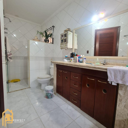 Imagem Casa com 5 Quartos à Venda, 300 m² em Independência - Taubaté Imagem Casa com 5 Quartos à Venda, 300 m² em Independência - Taubaté