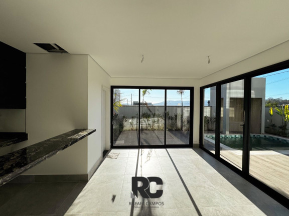 Imagem Sobrado com 4 Quartos à Venda, 320 m² em Mosaico Essence - Mogi Das Cruzes Imagem Sobrado com 4 Quartos à Venda, 320 m² em Mosaico Essence - Mogi Das Cruzes