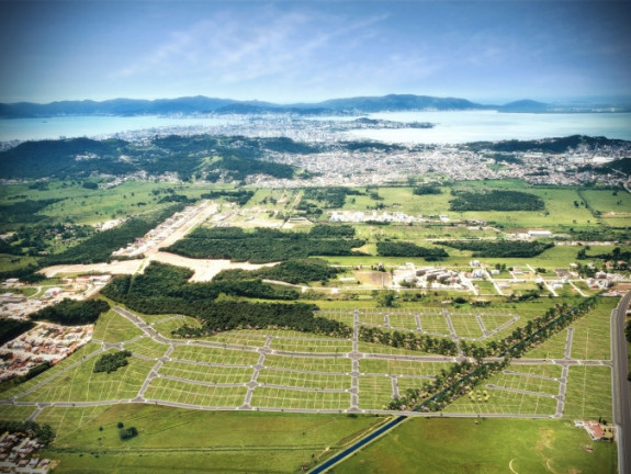 Imagem Terreno à Venda, 371 m² em Sertão Do Maruim - São José Imagem Terreno à Venda, 371 m² em Sertão Do Maruim - São José