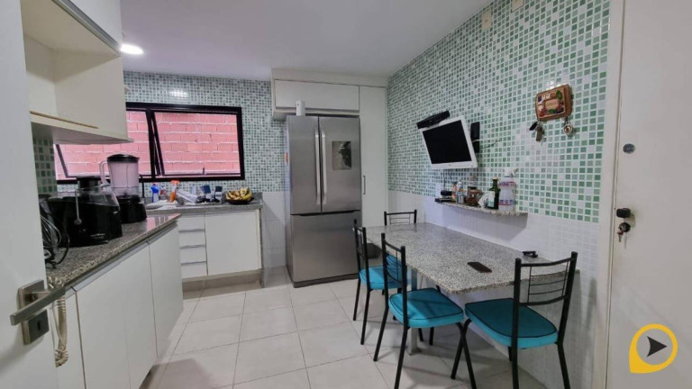Imagem Apartamento com 3 Quartos à Venda, 256 m² Imagem Apartamento com 3 Quartos à Venda, 256 m²