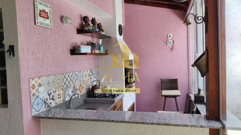 Imagem Casa com 3 Quartos à Venda, 250 m² em Vila Oliveira - Mogi Das Cruzes