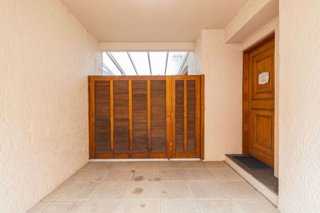 Imagem Imóvel com 3 Quartos à Venda, em Camaquã - Porto Alegre Imagem Imóvel com 3 Quartos à Venda, em Camaquã - Porto Alegre