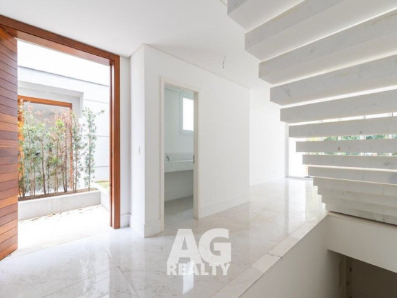 Imagem Casa de Condomínio com 4 Quartos à Venda, 707 m² em Granja Julieta - São Paulo