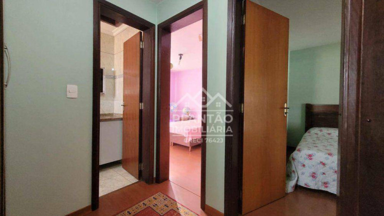 Imagem Sobrado com 3 Quartos à Venda, 169 m² em Boqueirão - Curitiba Imagem Sobrado com 3 Quartos à Venda, 169 m² em Boqueirão - Curitiba