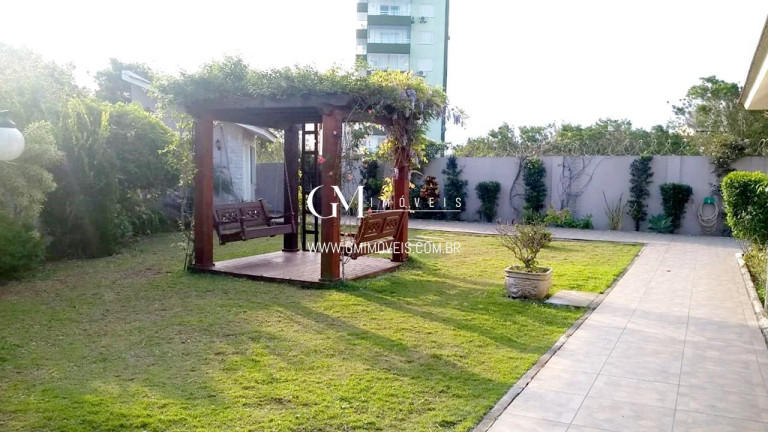 Imagem Casa com 3 Quartos à Venda, 243 m² em Centro - Torres Imagem Casa com 3 Quartos à Venda, 243 m² em Centro - Torres