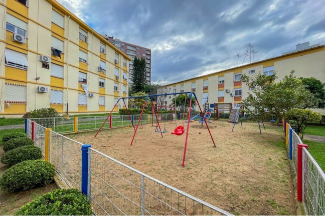 Imagem Apartamento com 4 Quartos à Venda, 85 m² em Passo Da Areia - Porto Alegre Imagem Apartamento com 4 Quartos à Venda, 85 m² em Passo Da Areia - Porto Alegre