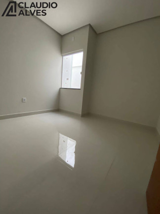 Imagem Casa com 3 Quartos à Venda, 90 m² em Mangabeira - Feira De Santana Imagem Casa com 3 Quartos à Venda, 90 m² em Mangabeira - Feira De Santana