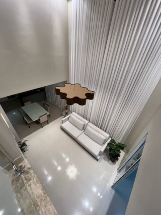 Imagem Sobrado com 3 Quartos à Venda, 268 m² em Residencial Goiânia Golfe Clube - Goiânia Imagem Sobrado com 3 Quartos à Venda, 268 m² em Residencial Goiânia Golfe Clube - Goiânia