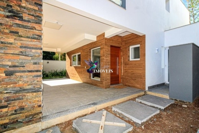 Imagem Casa de Condomínio com 3 Quartos à Venda, 300 m² em Pedra Redonda - Porto Alegre Imagem Casa de Condomínio com 3 Quartos à Venda, 300 m² em Pedra Redonda - Porto Alegre
