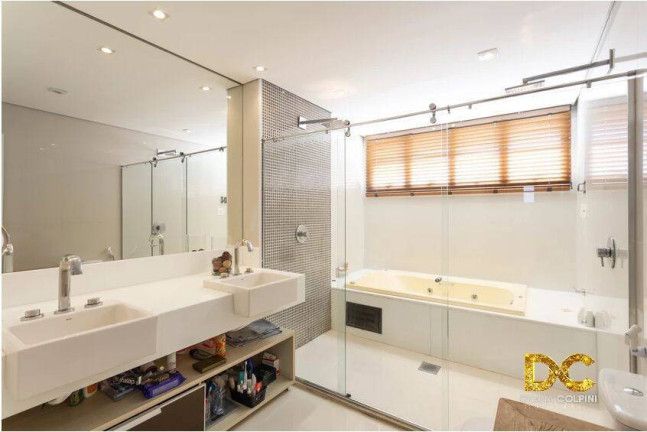 Imagem Apartamento com 3 Quartos à Venda, 247 m² em Quilombo - Cuiabá Imagem Apartamento com 3 Quartos à Venda, 247 m² em Quilombo - Cuiabá