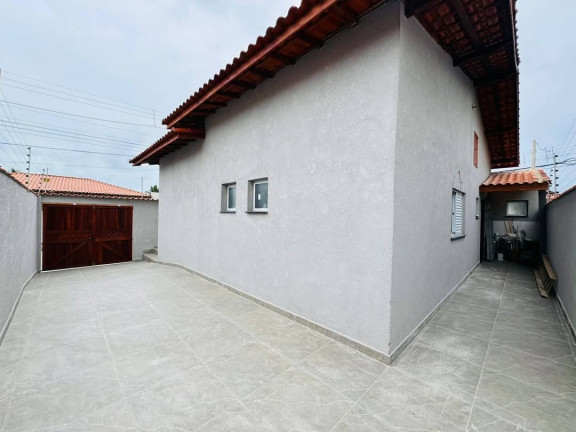 Imagem Casa com 3 Quartos à Venda, em Itanhaém Imagem Casa com 3 Quartos à Venda, em Itanhaém