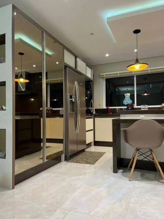 Imagem Casa com 3 Quartos à Venda, 240 m² em Santa Felicidade - Curitiba Imagem Casa com 3 Quartos à Venda, 240 m² em Santa Felicidade - Curitiba
