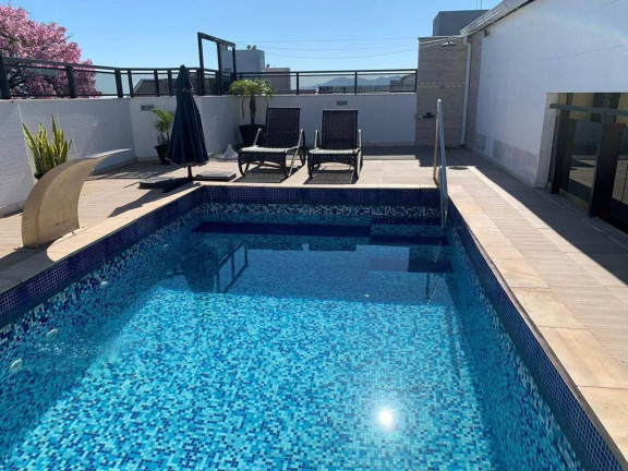 Imagem Cobertura com 3 Quartos à Venda, 245 m² em Estreito - Florianópolis
