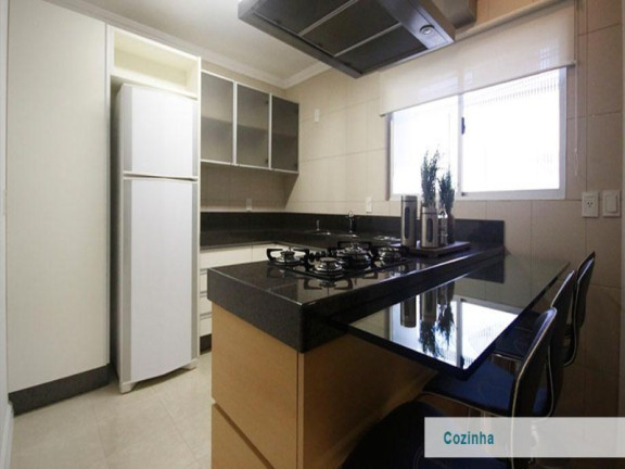 Imagem Imóvel com 3 Quartos à Venda, 200 m² em Centro - Balneário Camboriú Imagem Imóvel com 3 Quartos à Venda, 200 m² em Centro - Balneário Camboriú